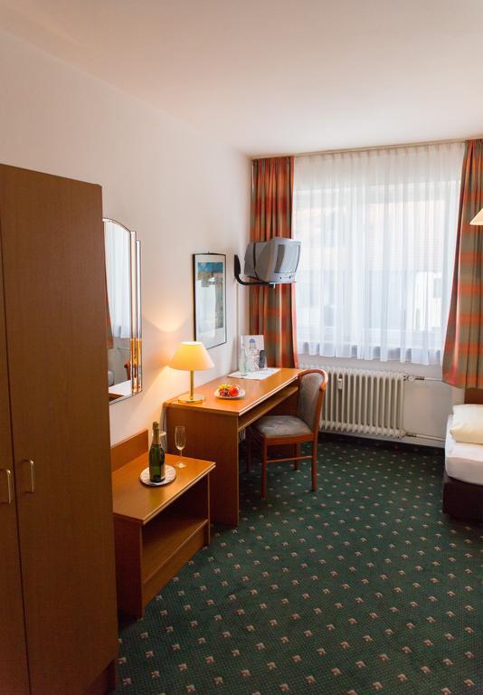 Hotel Cosima Фатерштеттен Номер фото